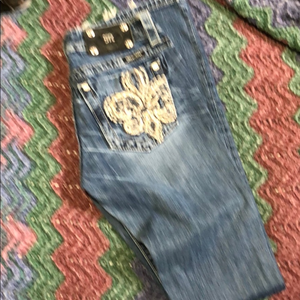 Miss Me jeans size 27 barely worn